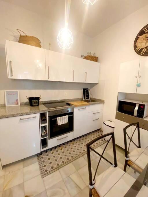 Apartamento En Calle Regla Sanz Севиля Екстериор снимка