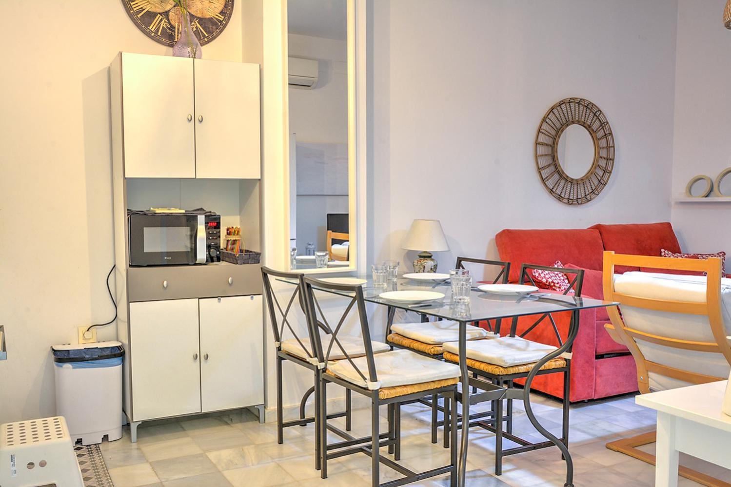 Apartamento En Calle Regla Sanz Севиля Екстериор снимка